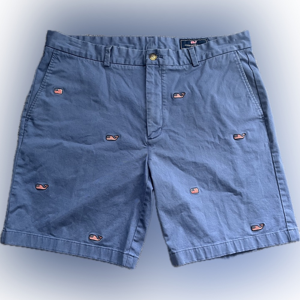 Vineyard Vines American flag embroidered whale shorts